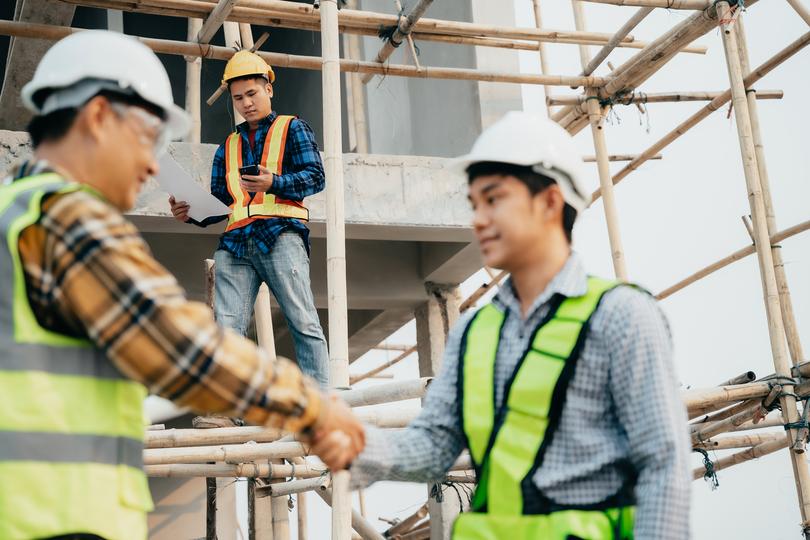 Scaffolding on a construction site | ScaffoldingHQ